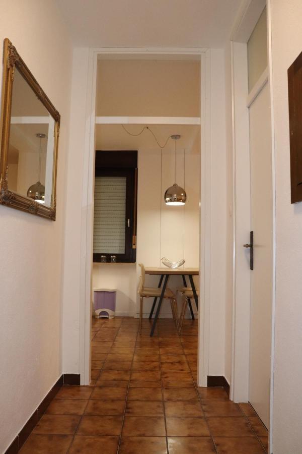 Apartments Zvezdica*** With Garden Zambratija  Luaran gambar