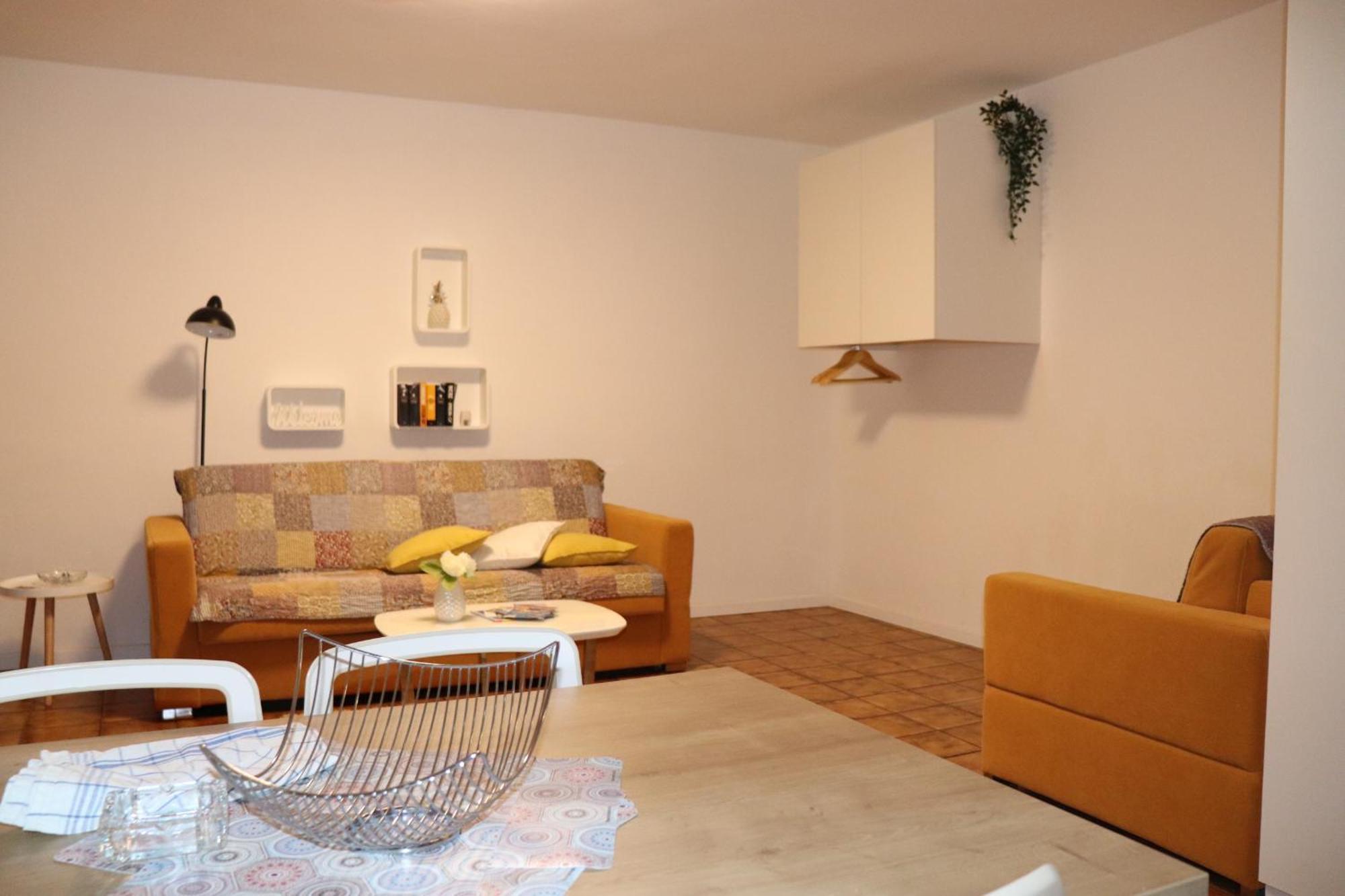 Apartments Zvezdica*** With Garden Zambratija  Luaran gambar